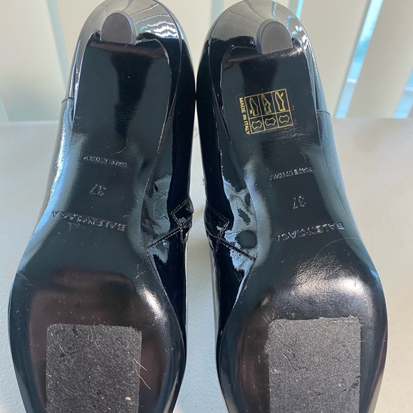 Balenciaga Patent Leather Pointed Toe Bootie - Picture 12 of 14
